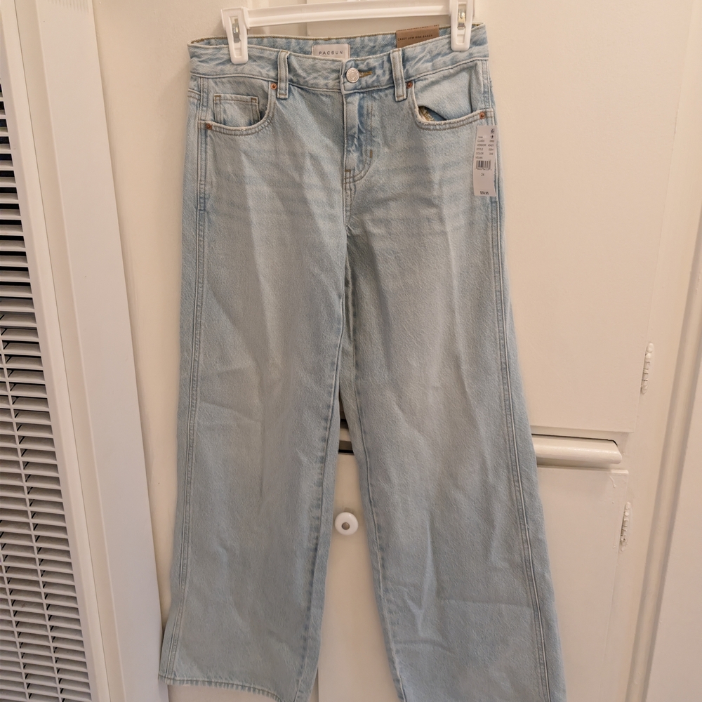 PacSun Light Wash Straight Leg Jeans